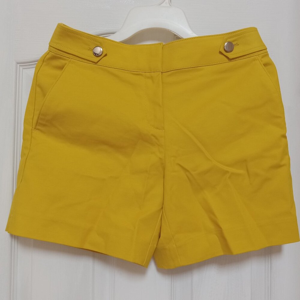 Brand New LOFT Women's High-Rise Button-Tab Shorts